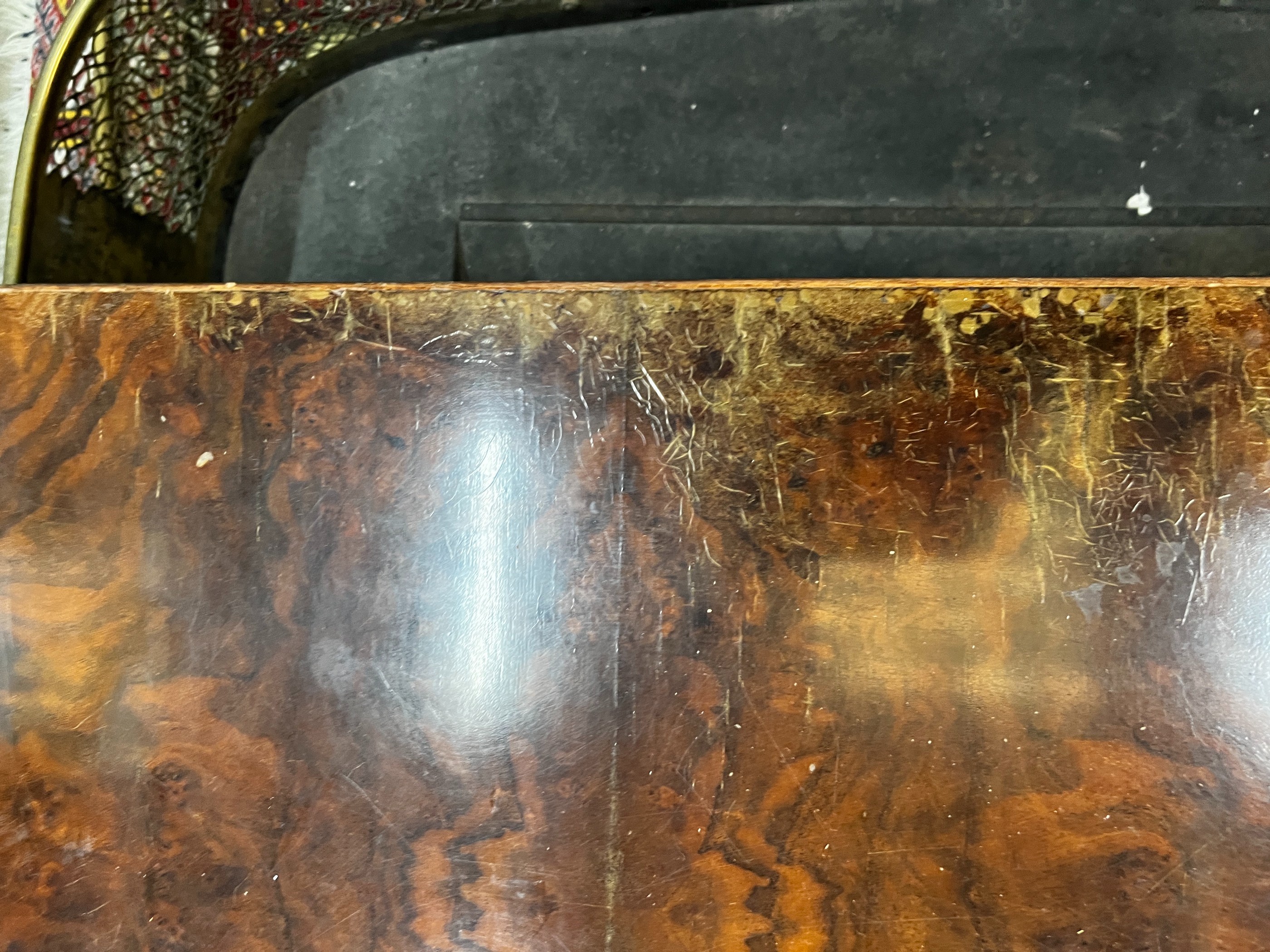 A contemporary rectangular walnut coffee table, length 122cm, depth 46cm, height 41cm